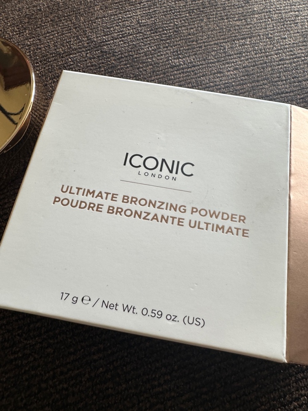 ICONIC London Ultimate Bronzing Powder 
Medium Bronze - Picture 2 of 7